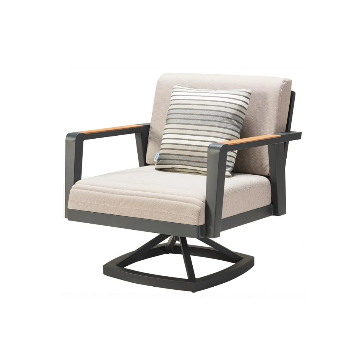 Lyla armchair 1